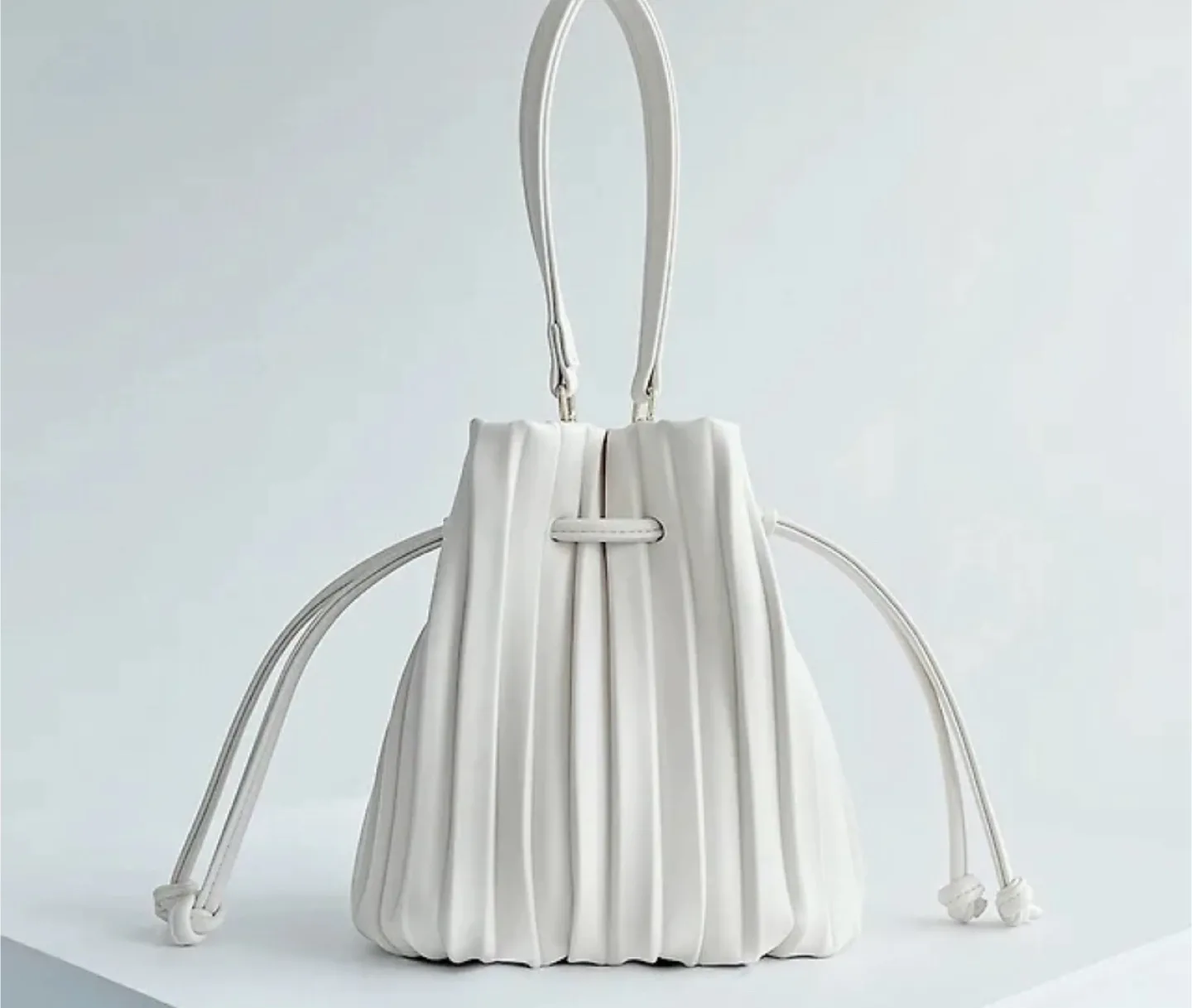 화이트 스트링백(새상품)가격내림