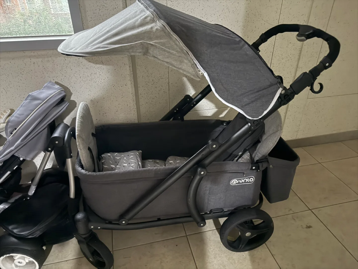 폼포라 웨건 중고