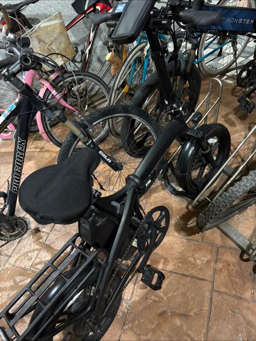 배달 전기 자전거 엑스트론 프로미니 25년2월구매 73키로 주행