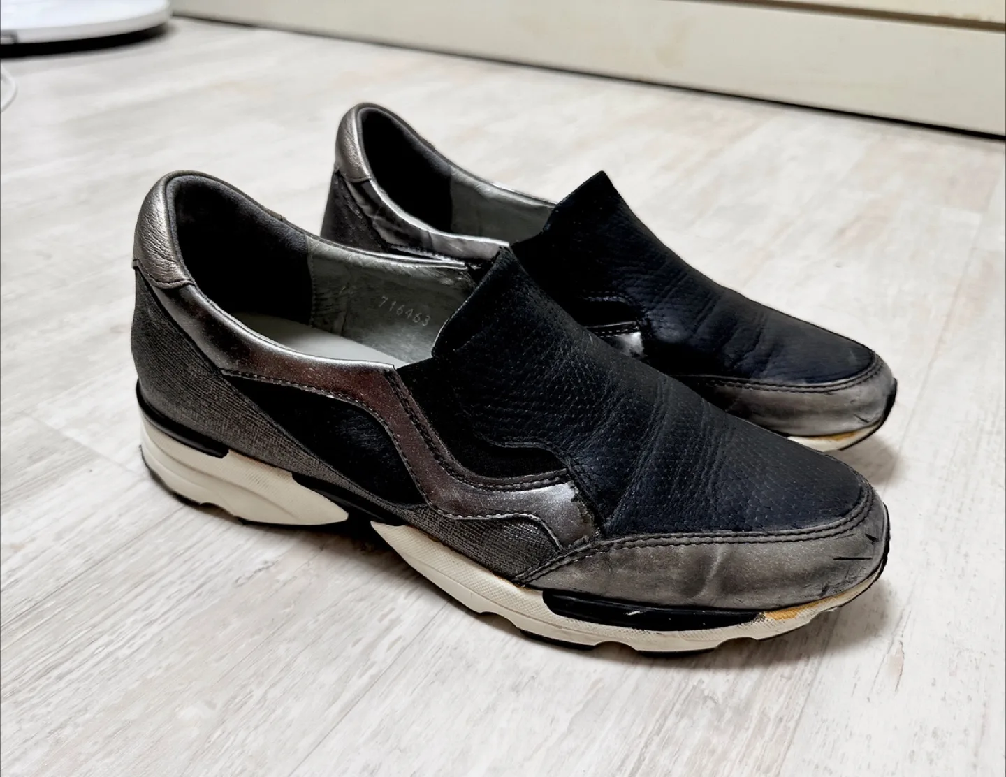 탠디 슬립온 스니커즈 운동화 240