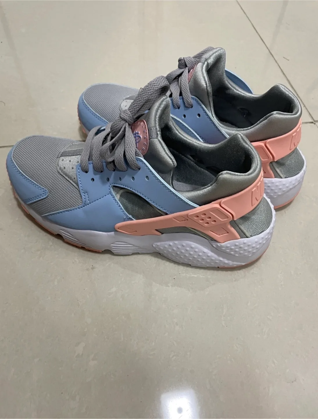 나이키 에어 허라취