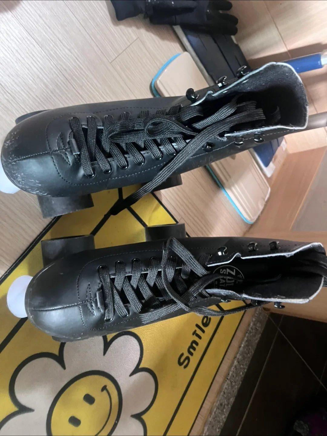 Zoot Skates 롤러스케이트 240mm 중고 4만원