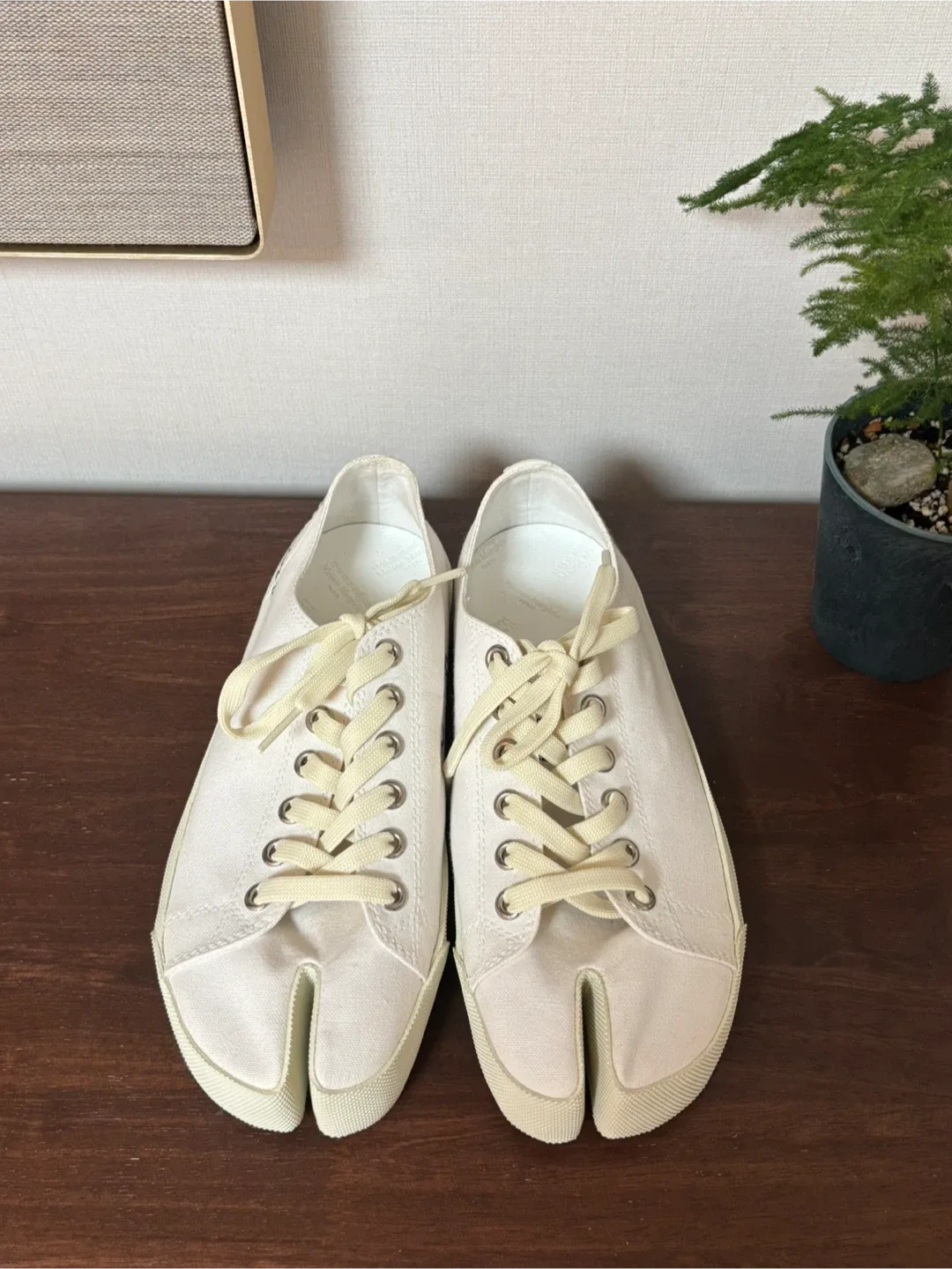 마르지엘라 타비 스니커즈 40T  (미사용)