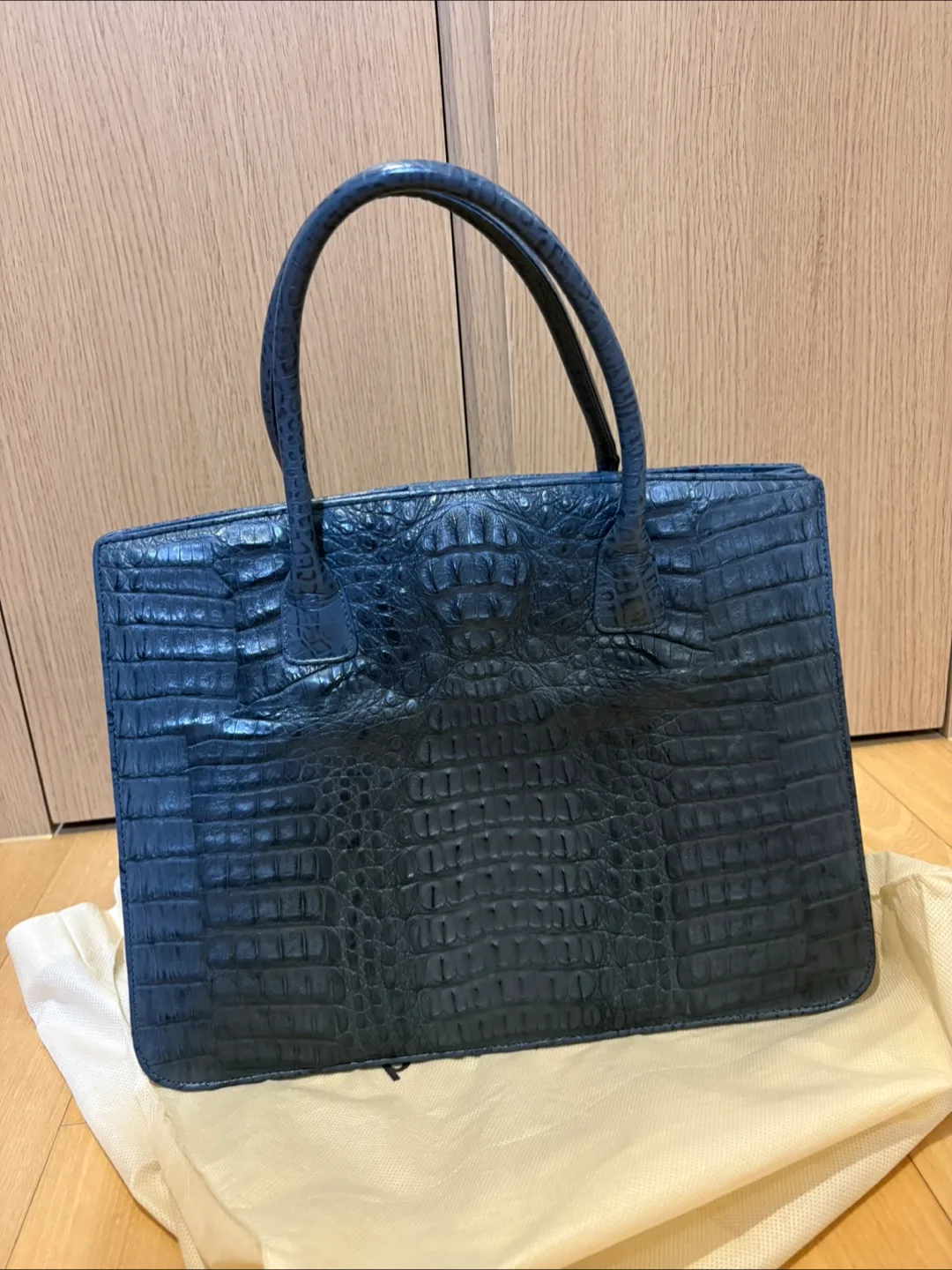 피에르 가르뎅 회색 악어가방