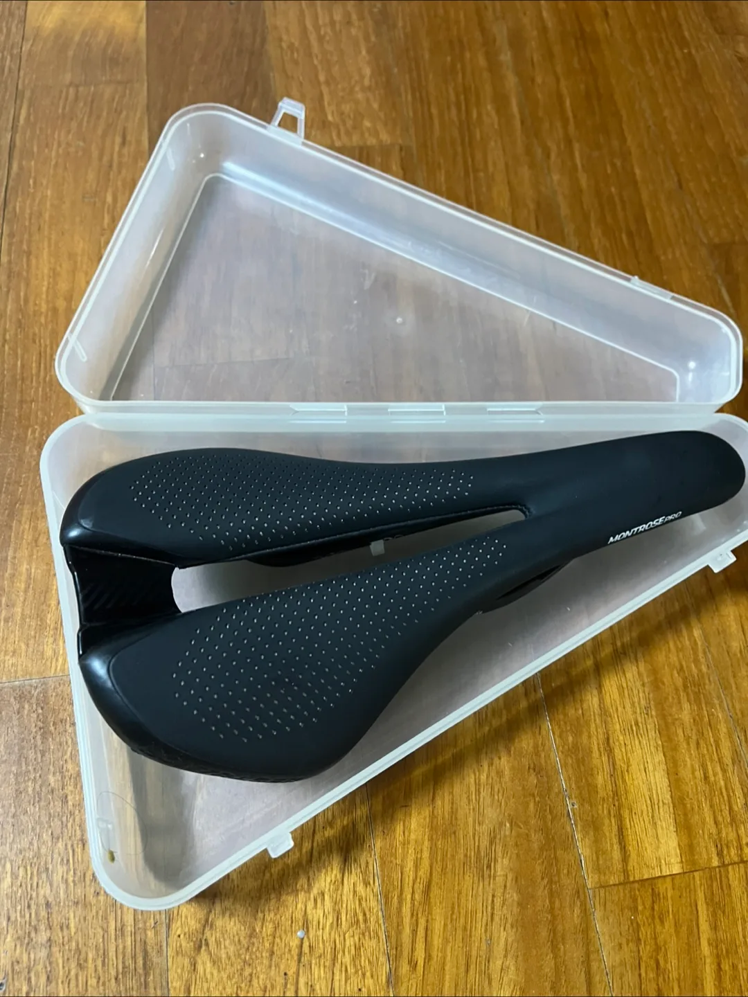 극미중고 트렉 본트래거 몬트로스 프로 안장