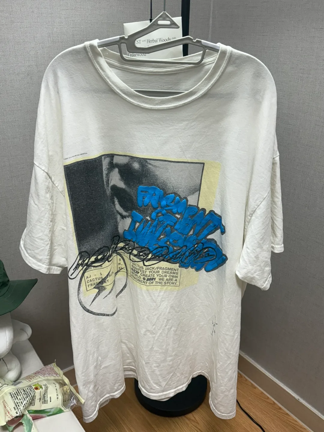 중고 트레비스 스캇 프라그먼트 머천다이즈 XL