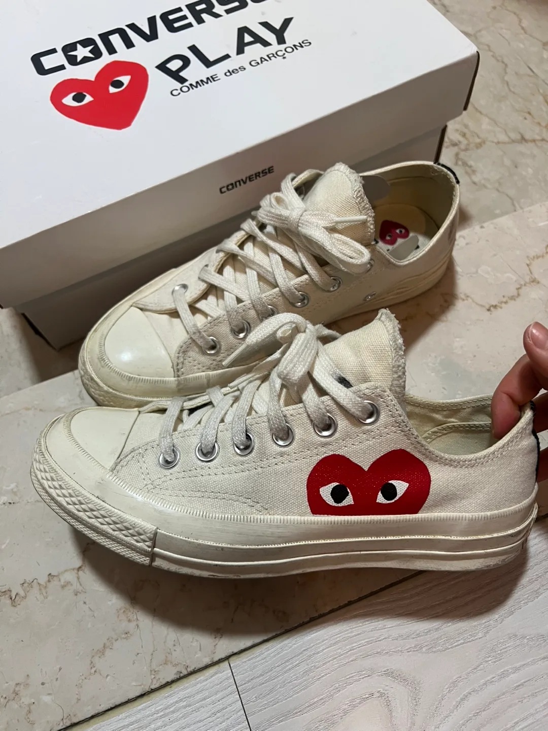 꼼데가르송 컨버스 운동화 척테일러 로우