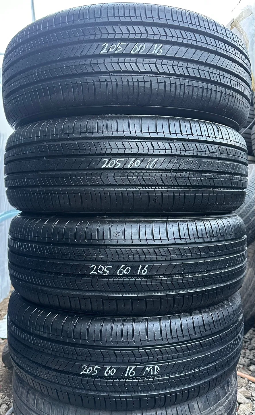 2056016 중고타이어 팝니다