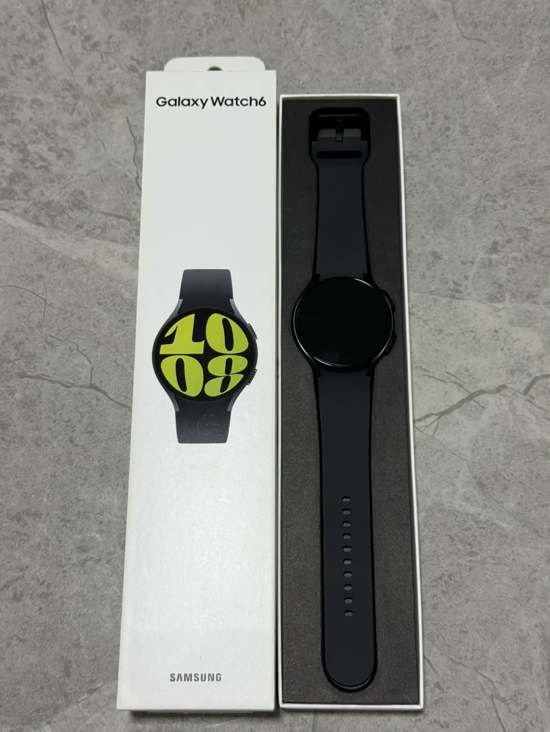 갤럭시 워치6 44mm LTE 중고 판매합니다.