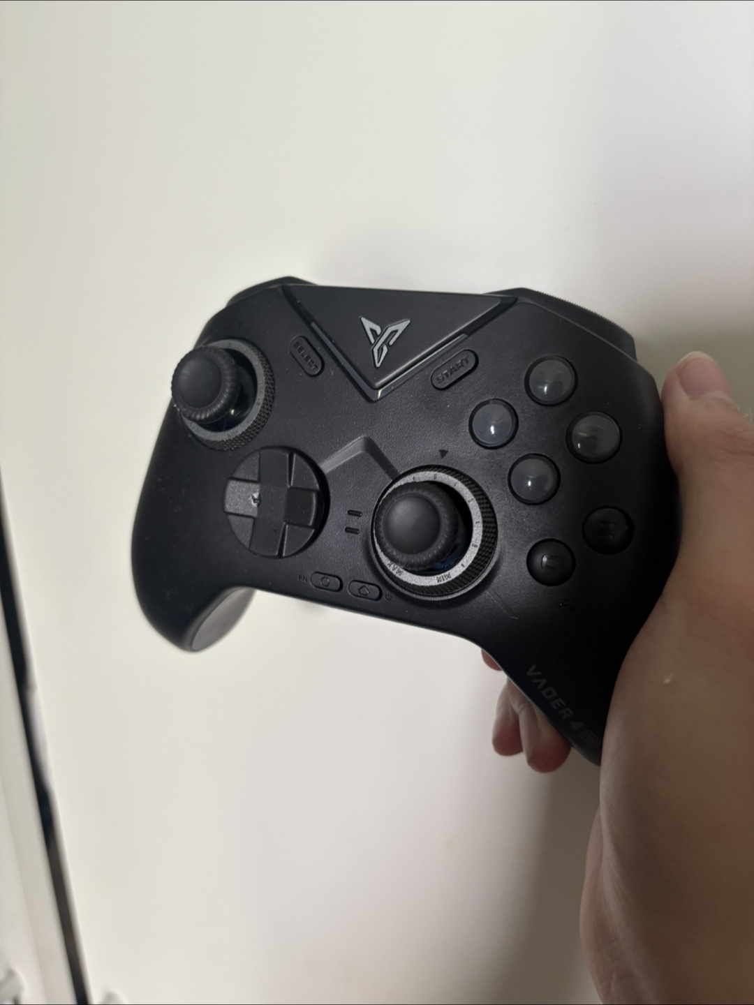 조이트론 베이더4 Pro 컨트롤러