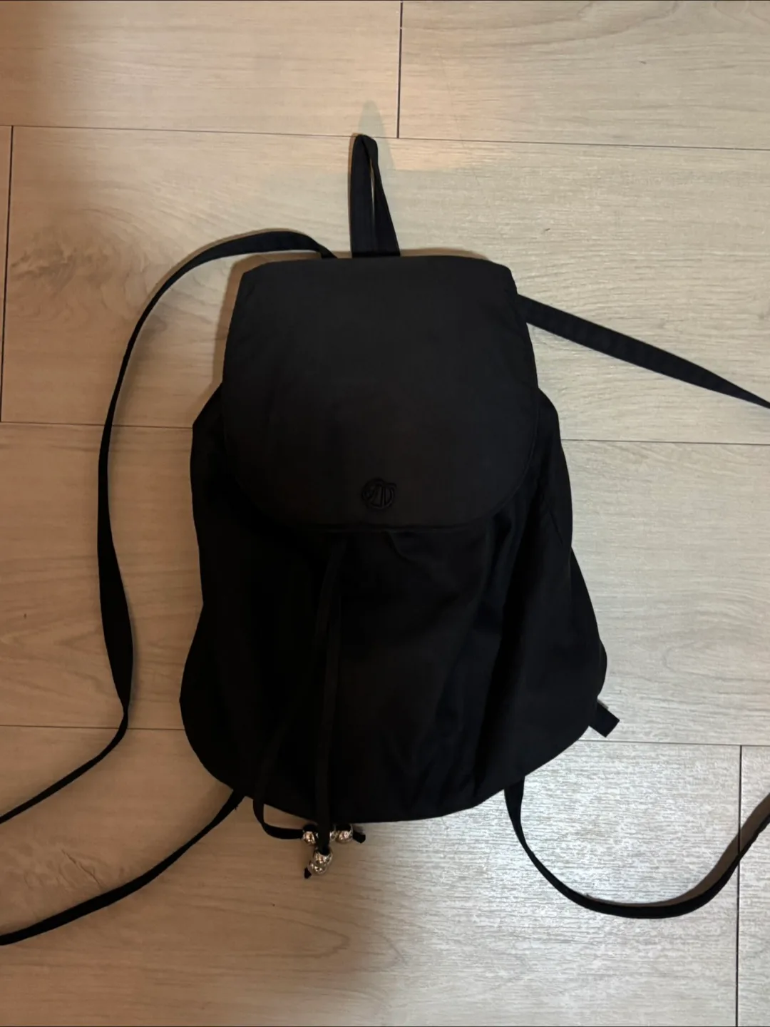 소프트 서울 실버볼 라이트 백팩