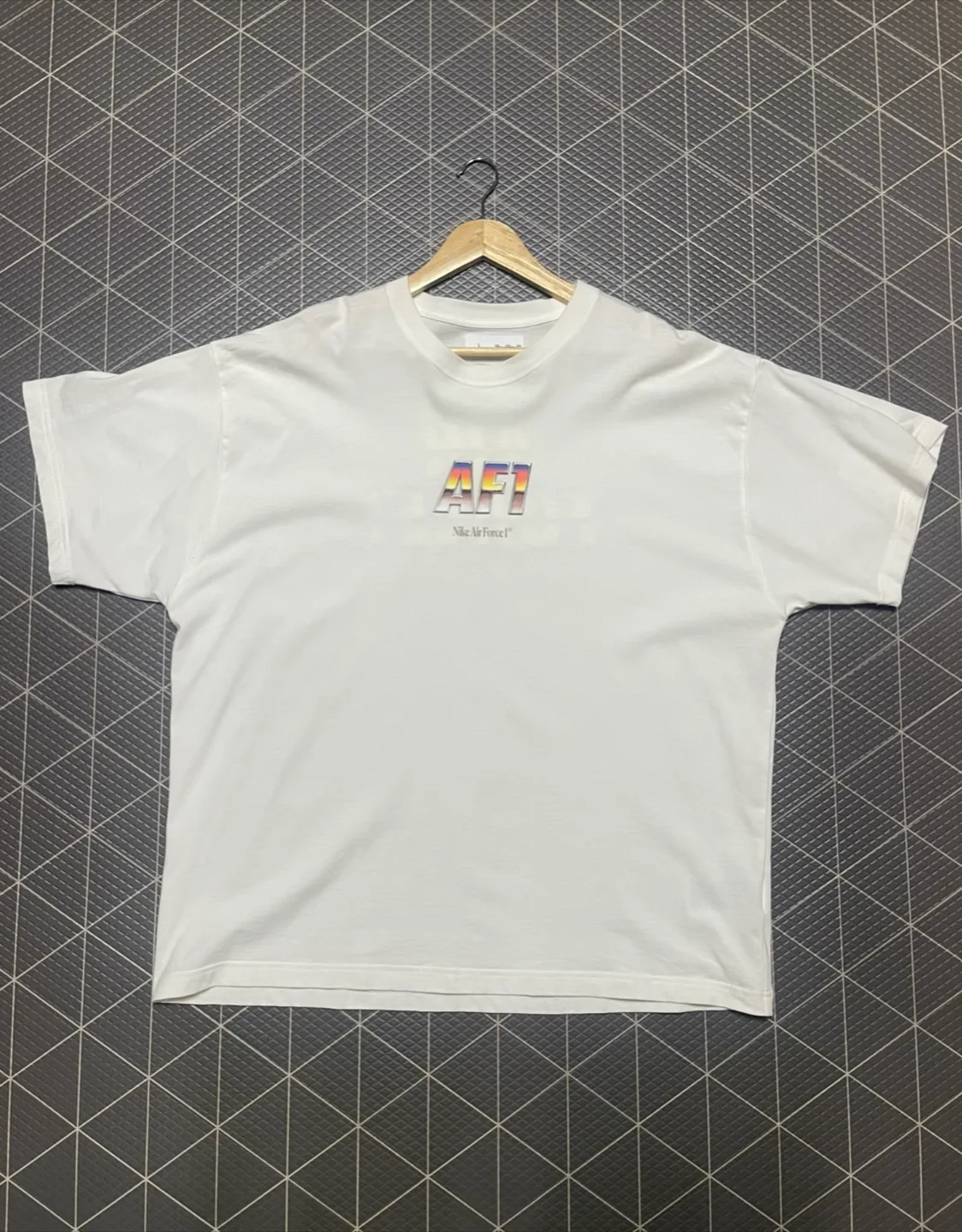 [중고] 나이키 NRG AF1 티셔츠 화이트 - US/EU  사이즈 XXL END 구매