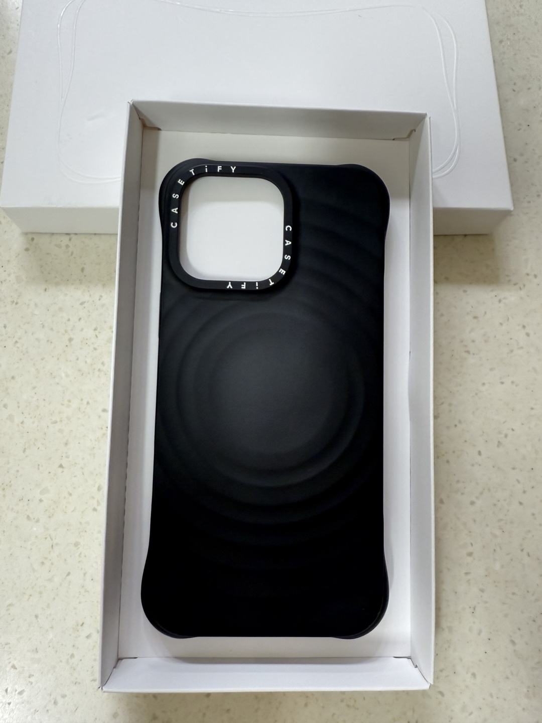 아이폰16프로 맥스 케이스티파이 리플 케이스 (블랙) 팝니다