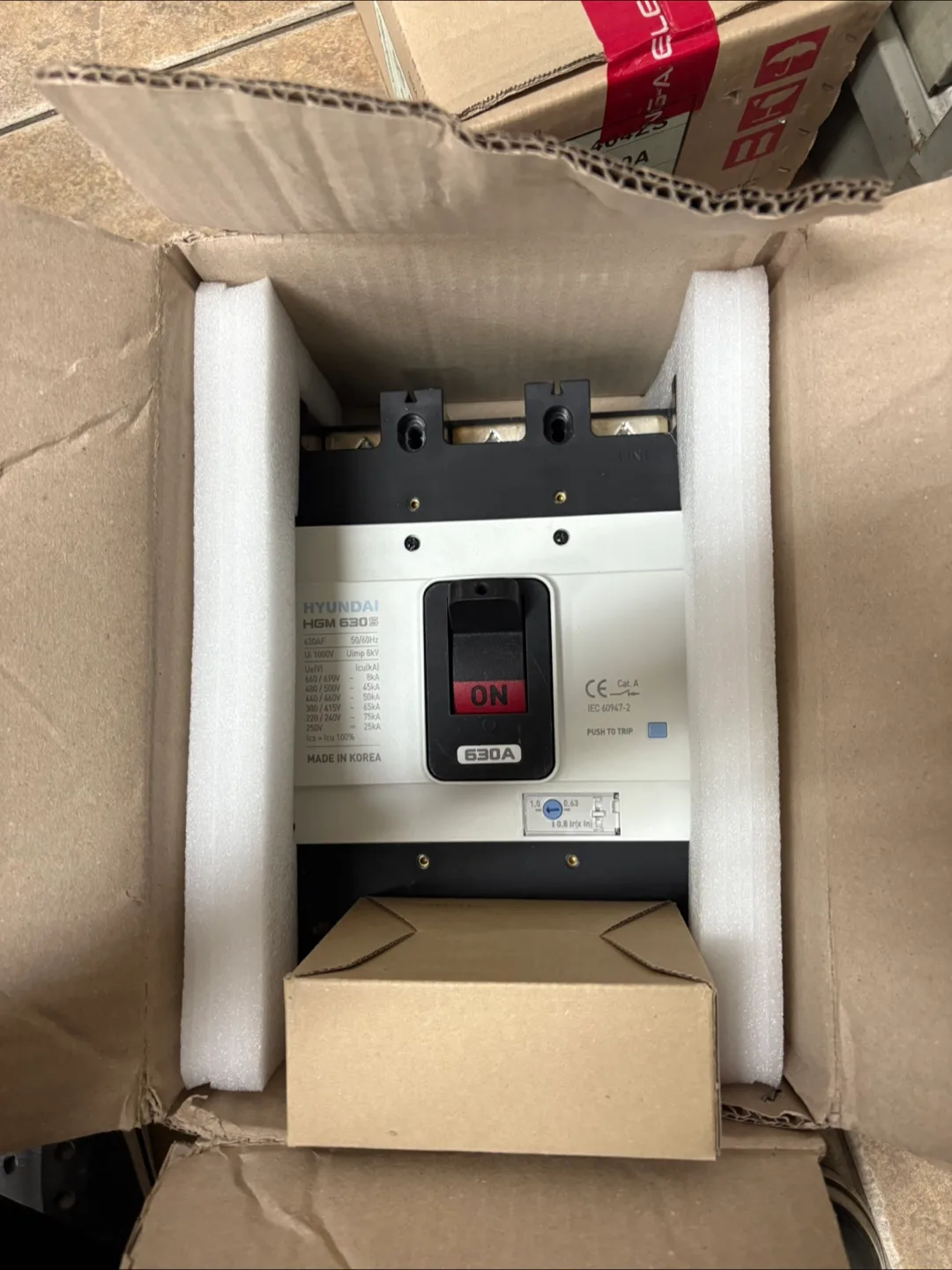 중고) 현대차단기 3p 630A 판매합니다