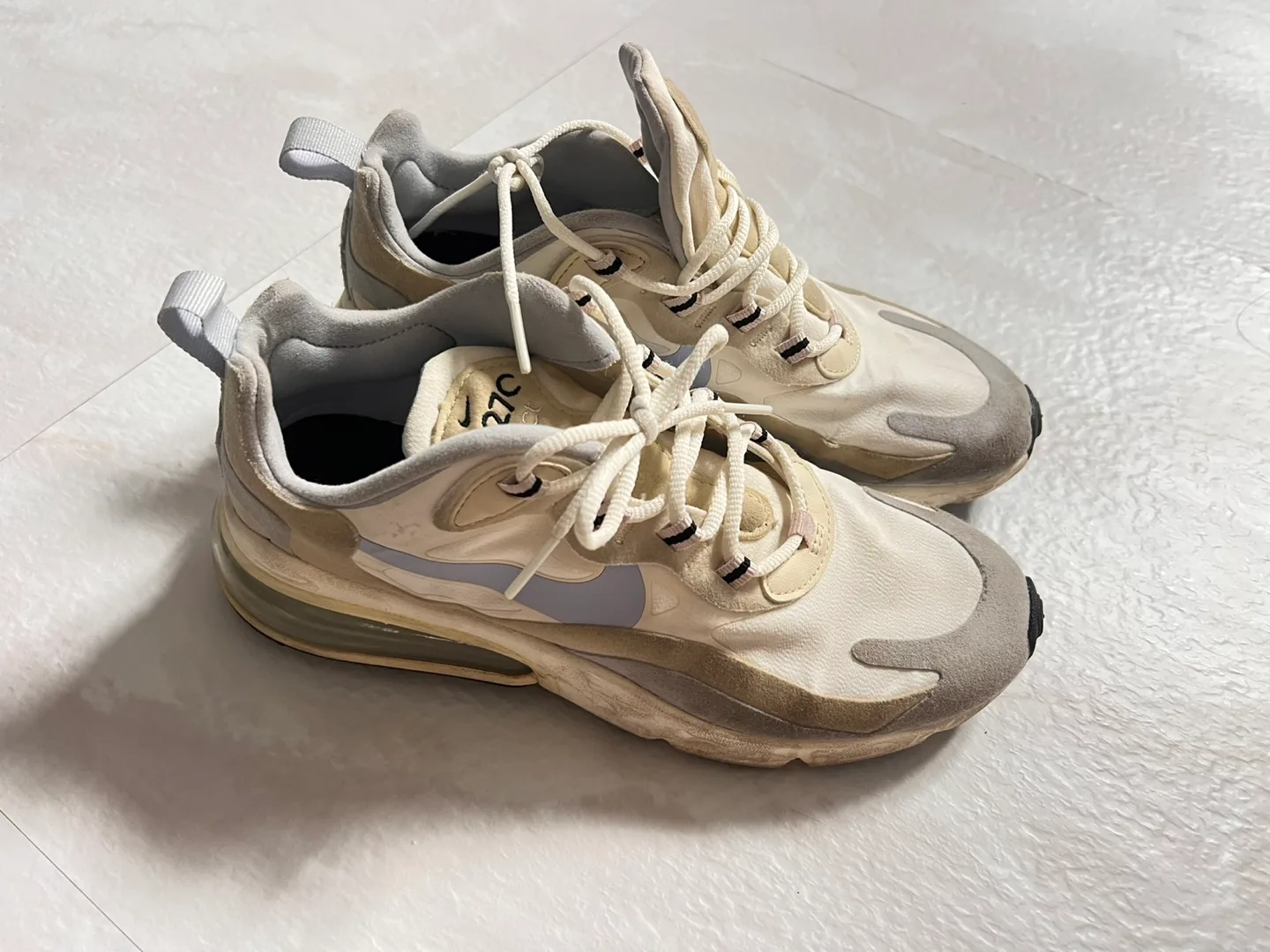 나이키 에어맥스 270 운동화 사이즈 245