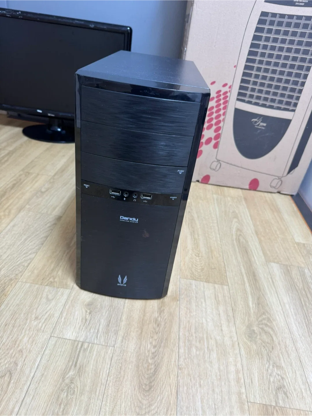 중고 컴퓨터 팝니다