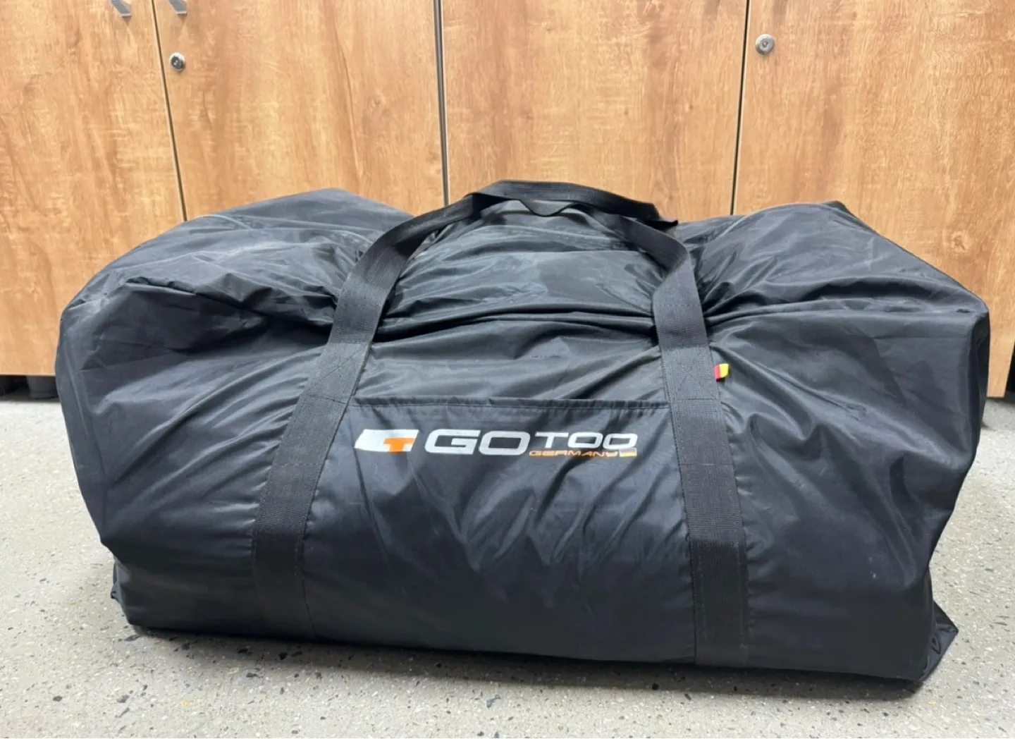 고투 블랙 인젠트 리빙쉘 캠핑 텐트 판매합니다.