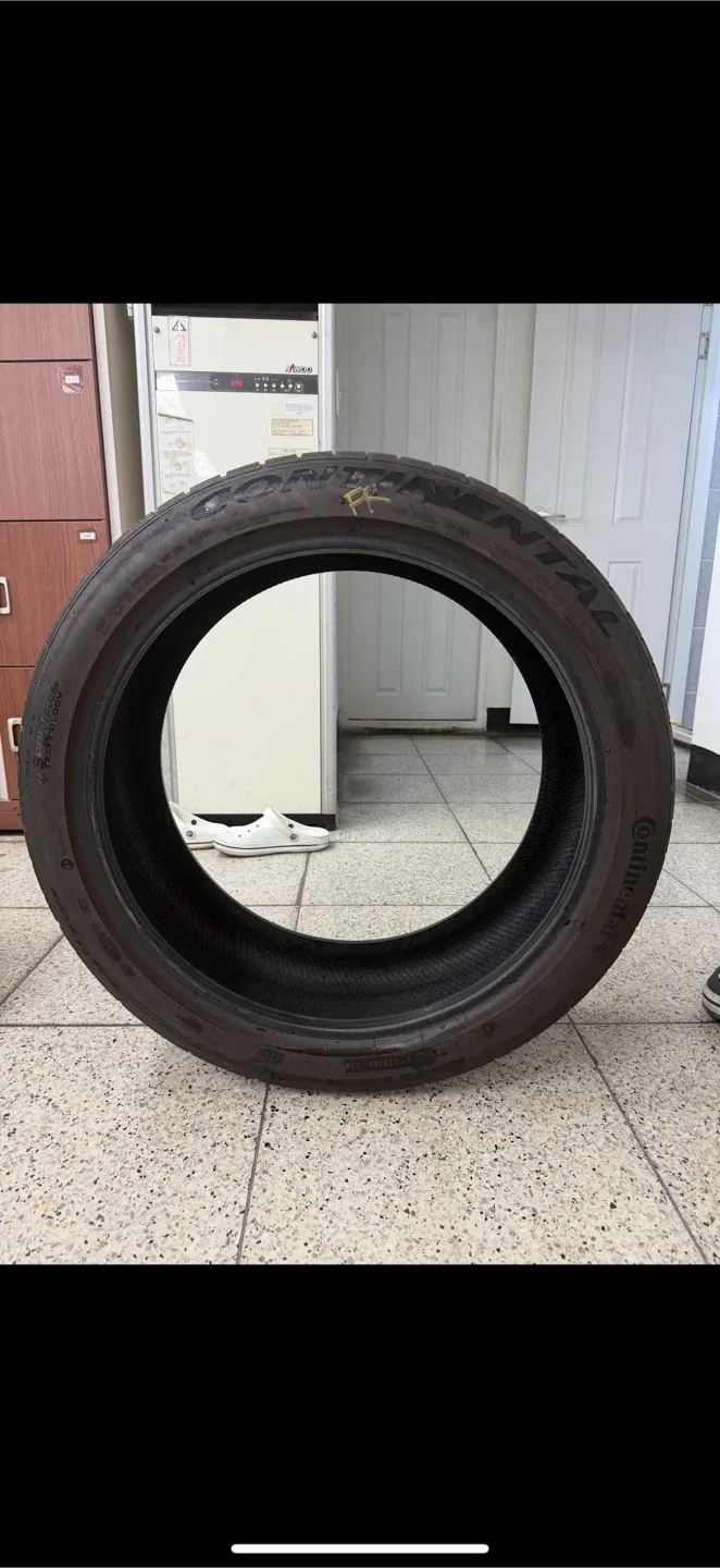 콘티넨탈 익스트림 DWS06+ 20인치 중고 타이어 1대분 팝니다