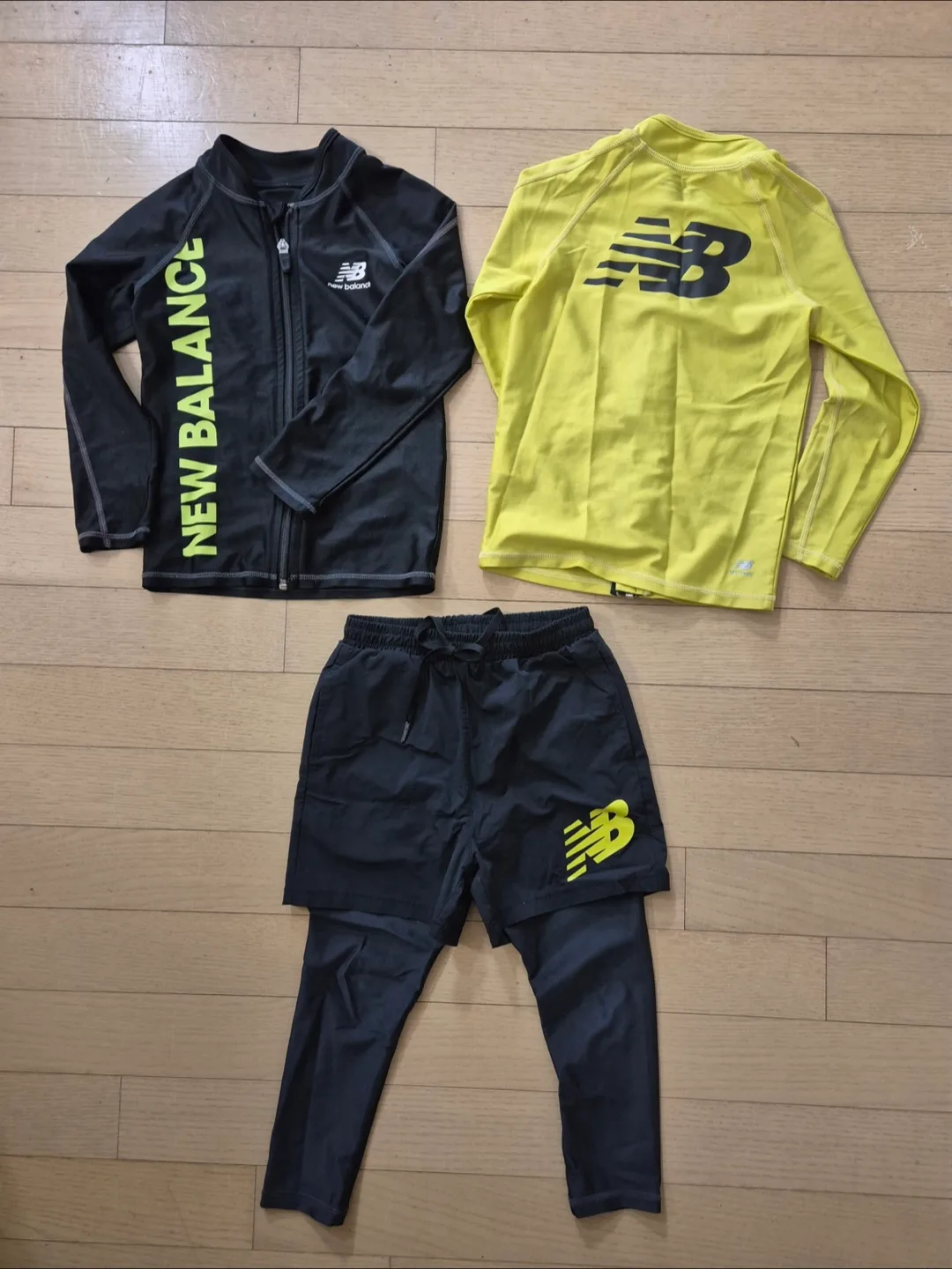 뉴발란스 키즈 남아 래쉬가드 세트 110 상의2개 하의1개 셋트