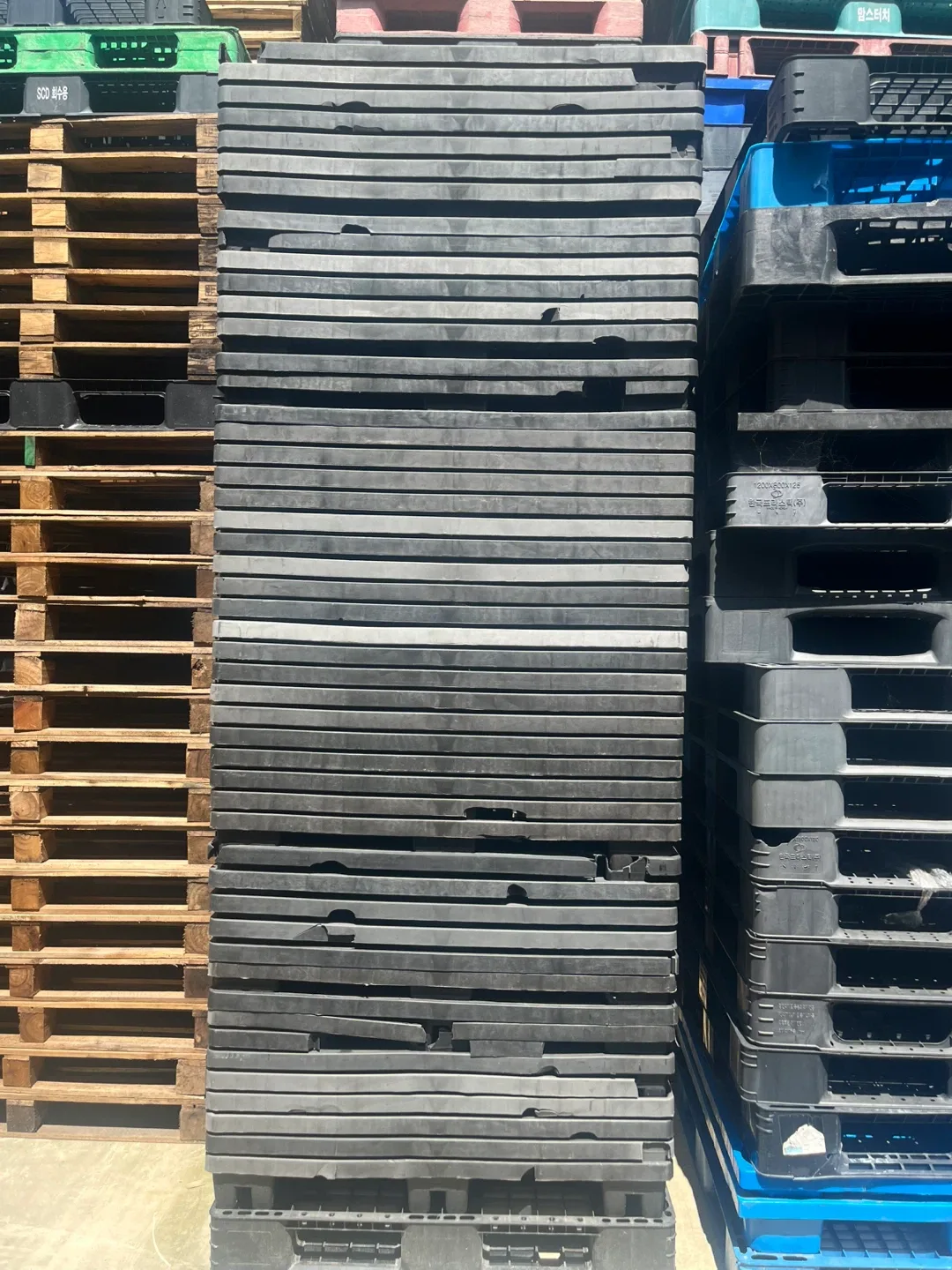 플라스틱 중고 파렛트 홀컵형 깨진 거 팝니다