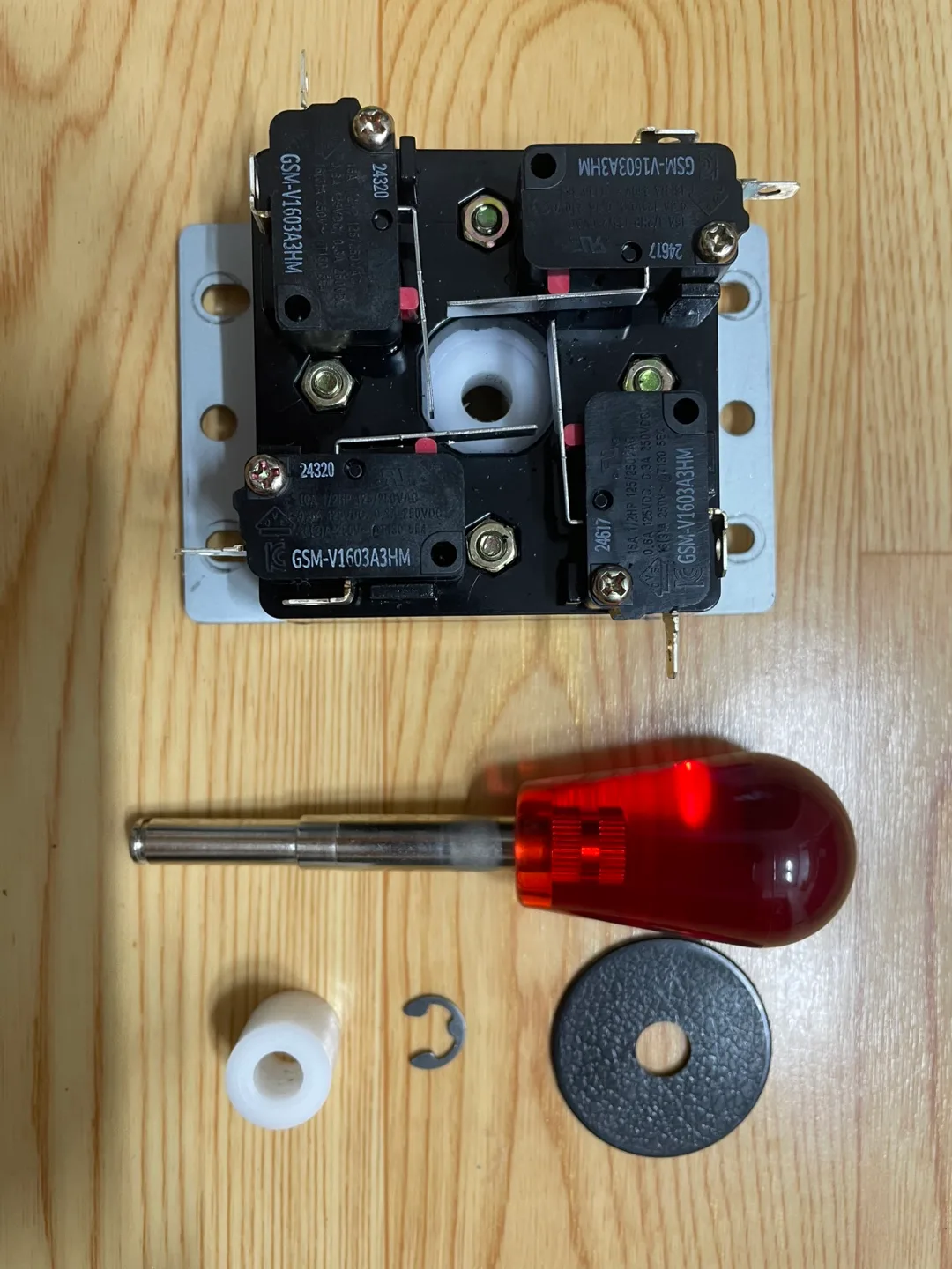 조이스틱 철권 (크동레버) 중고로 판매해요.