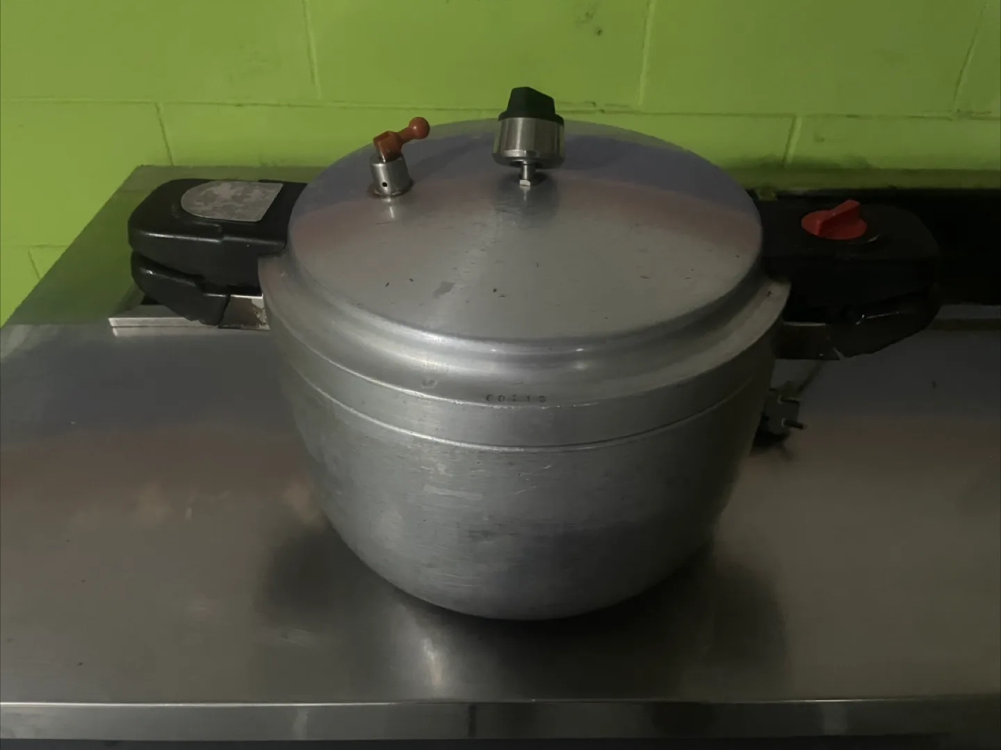 중고 압력 밥솥 조금 작은거