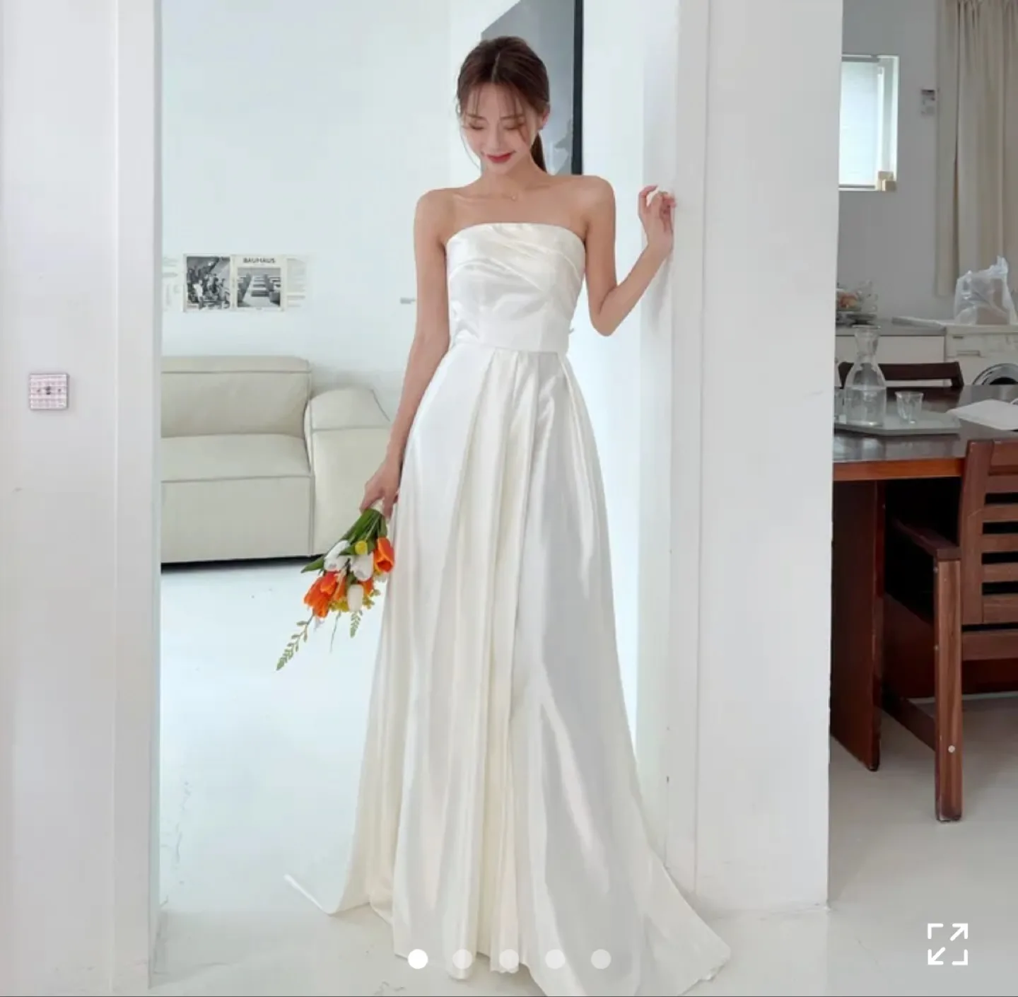 모반디 웨딩 드레스M