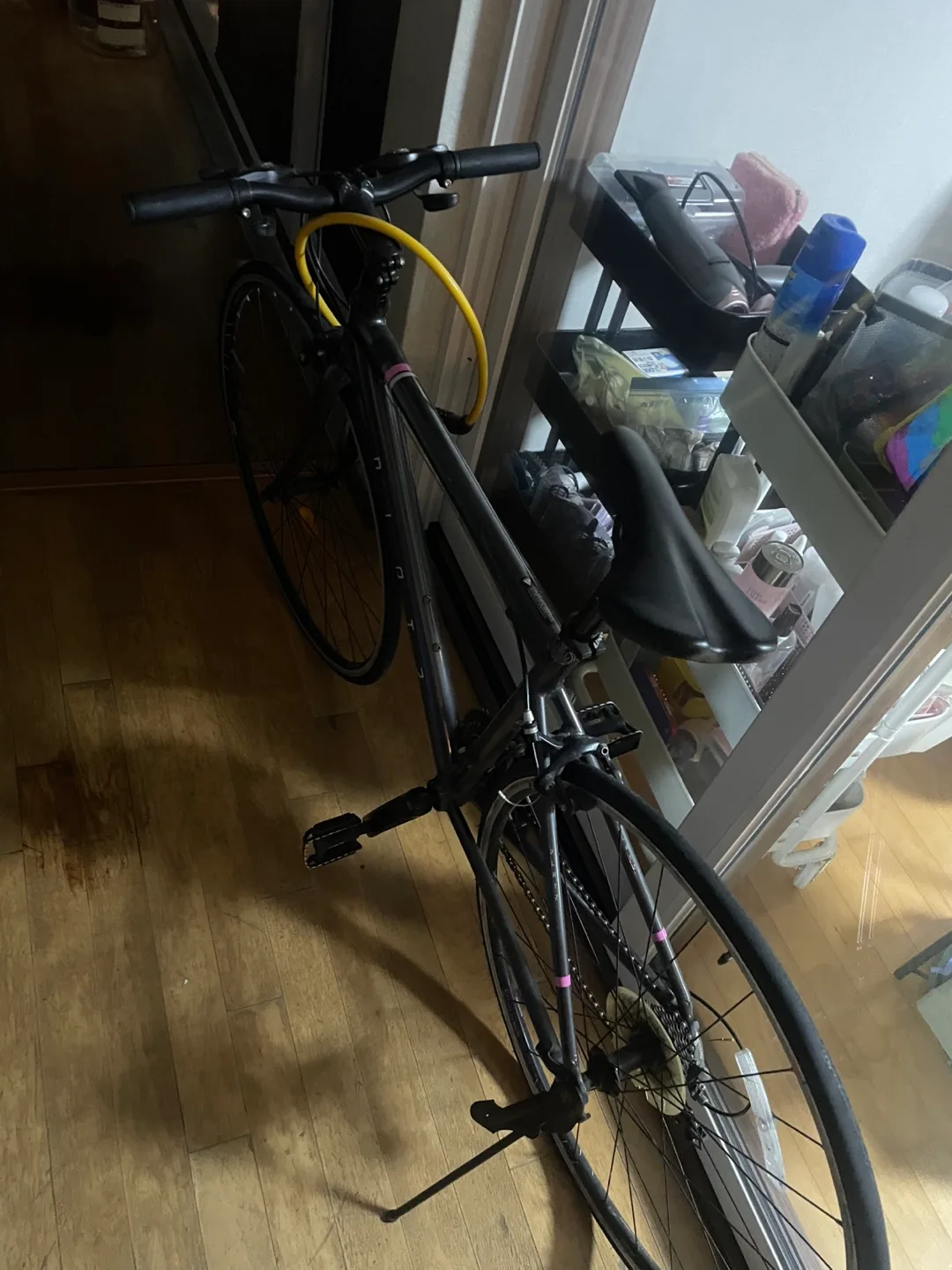 중고 자전거 두 대