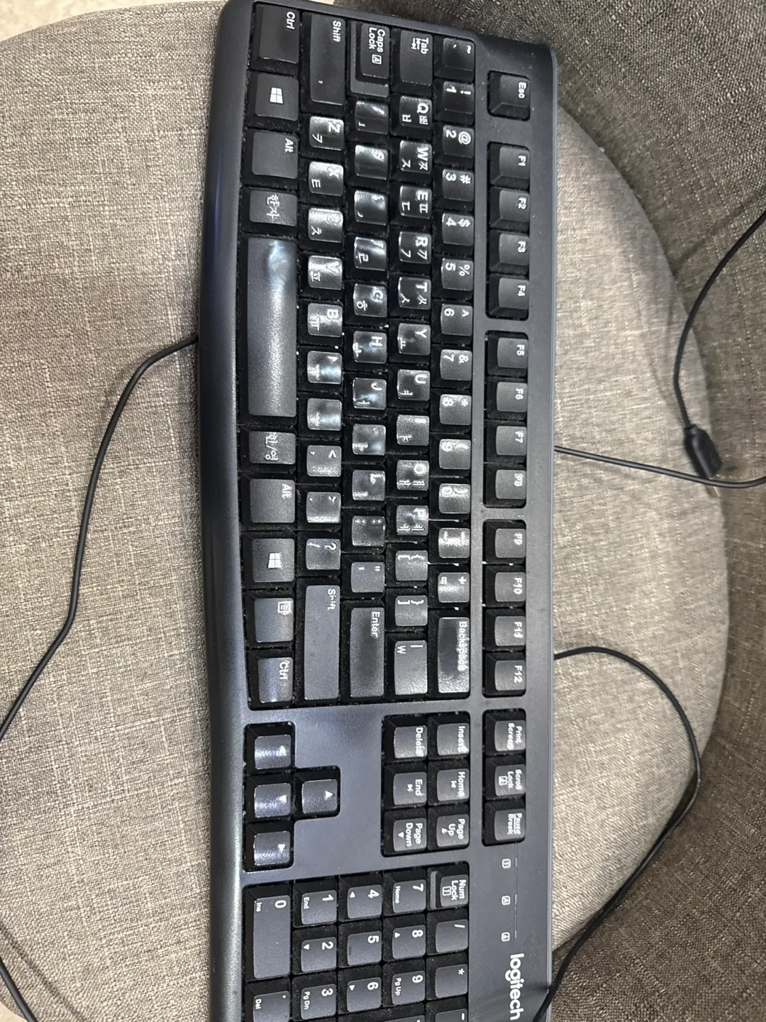 로지텍 키보드 (검정색) 중고