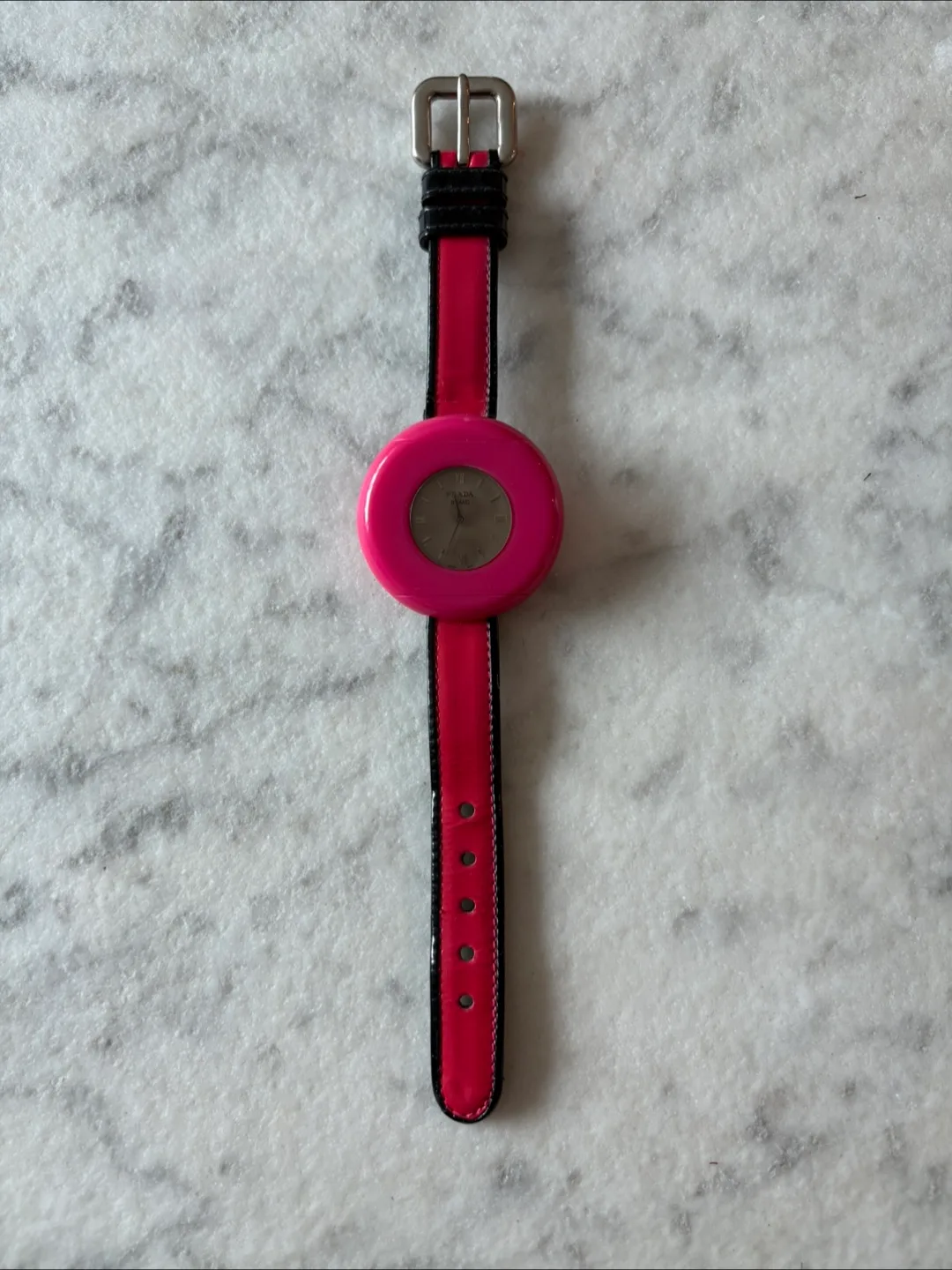프라다 빈티지 핑크 시계