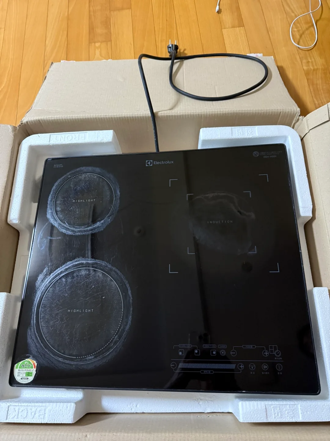 중고 Electrolux 인덕션+하이라이트 팝니다.