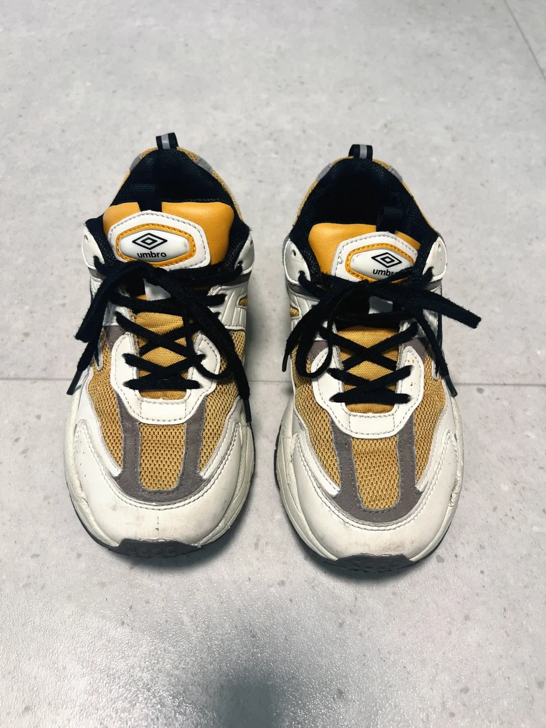 엄브로 아동 운동화 (230)