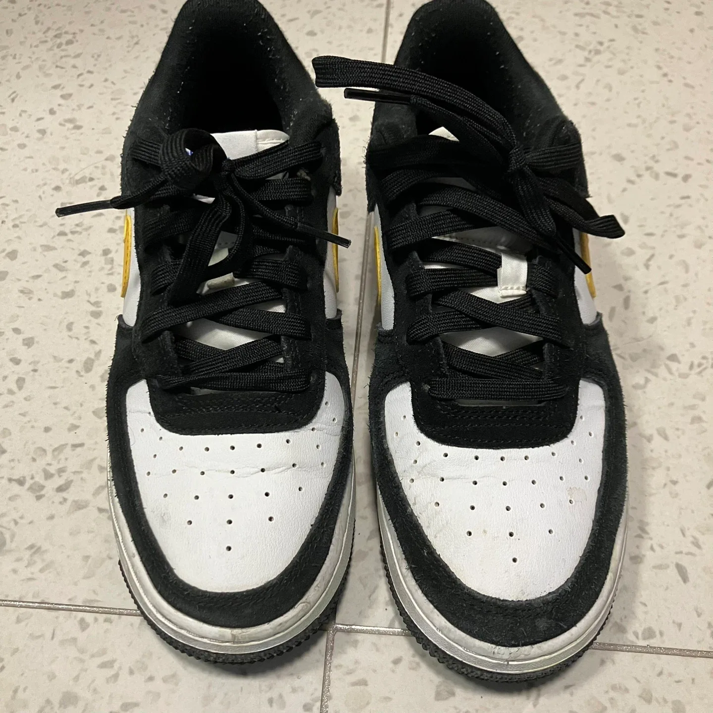 나이키 에어포스1 블랙/화이트 GS250