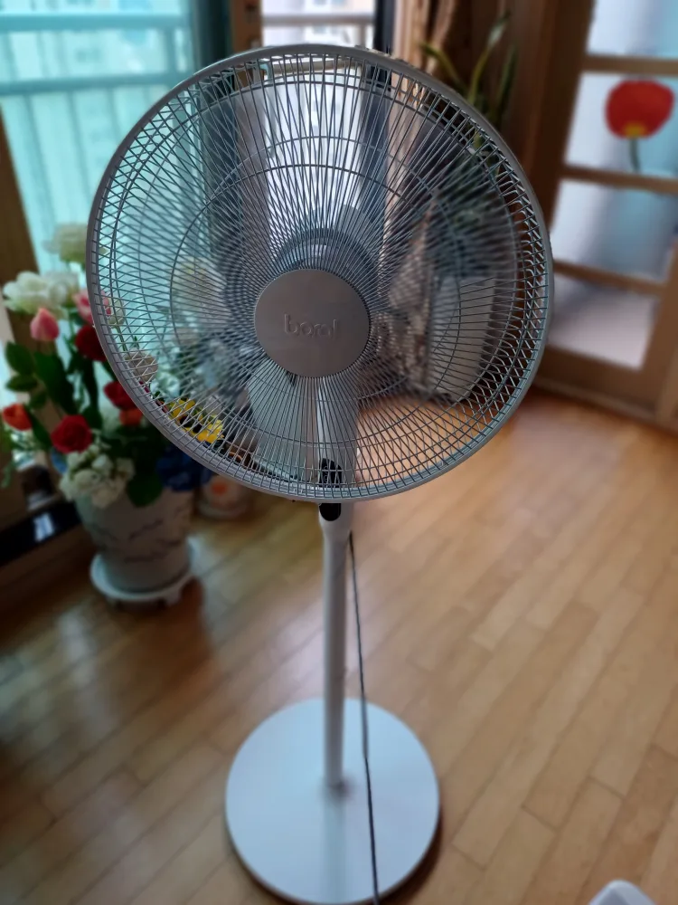 보랄 선풍기 .nz.SF-RN160F사용감저고 깨끗합니다a급수준.공장 가계.집안다가능