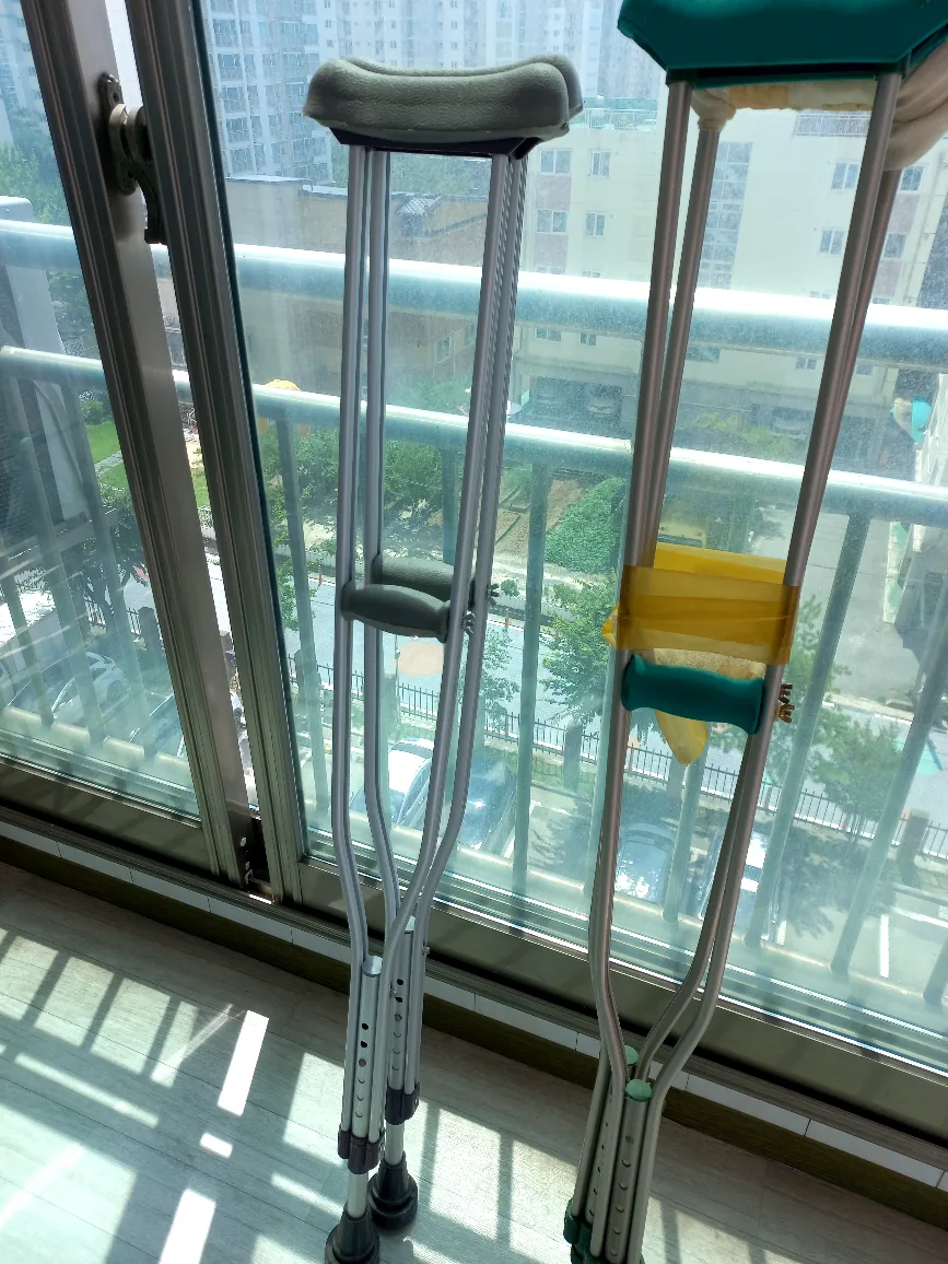 중고 목발 2개 나눔합니다