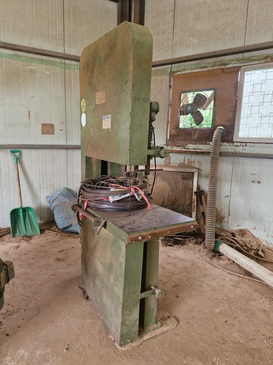 중고 밴드 쏘 기계