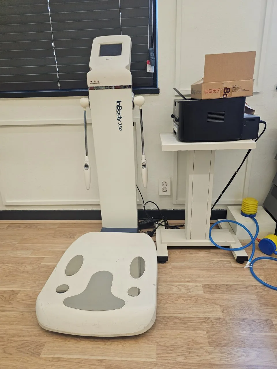 📊 InBody 330 체성분 분석기 + 전용 프린터 세트 중고 판매합니다