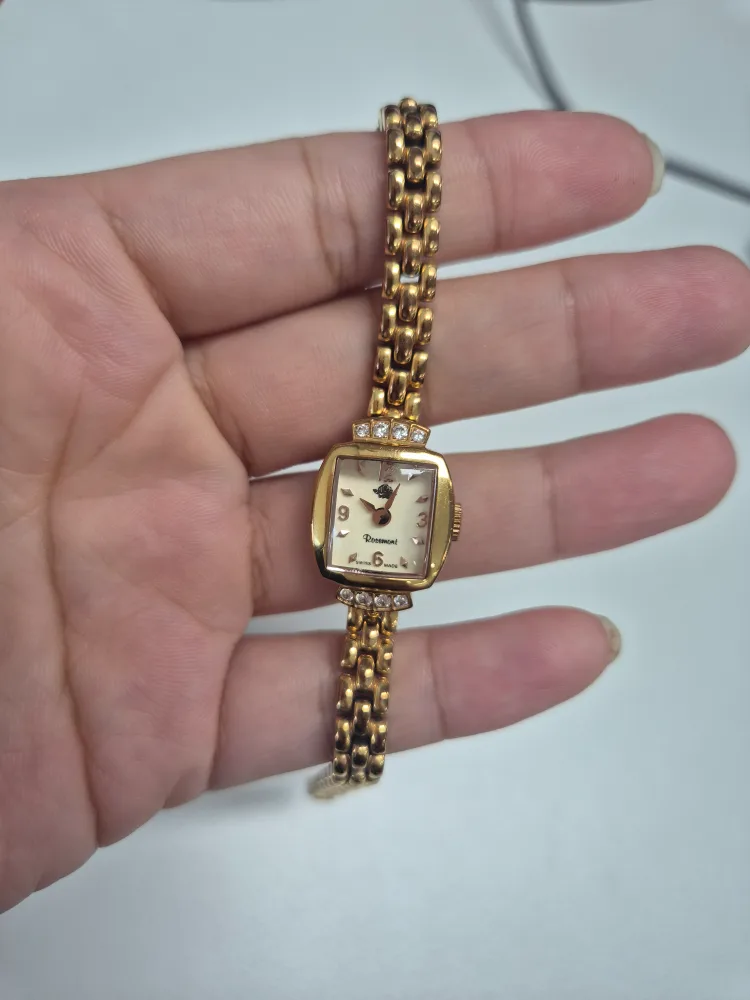 로즈몽 금장 시계