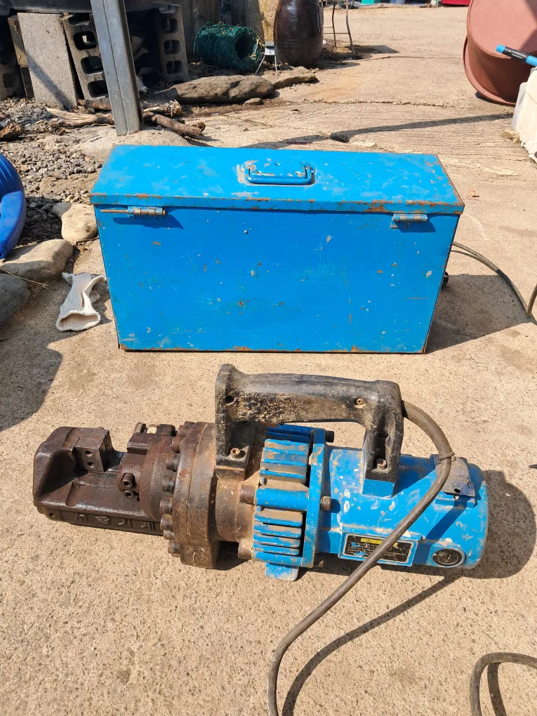 중고 철근 절단기