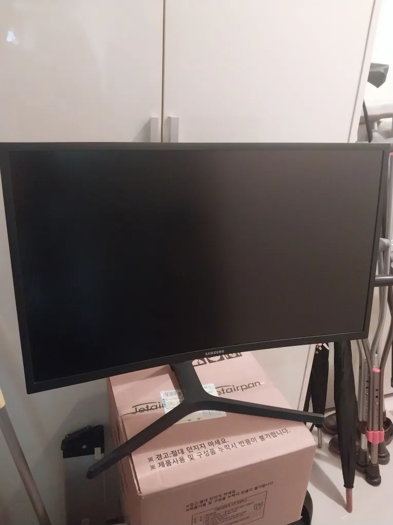 삼성 커브드 모니터 27인치 144hz