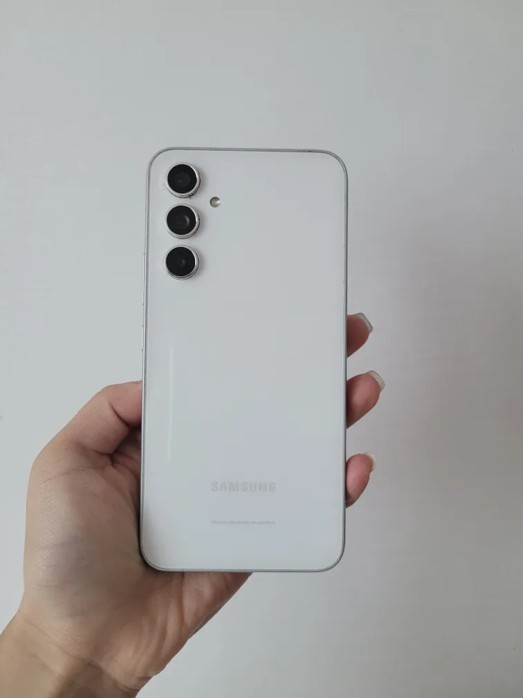 갤럭시 퀀텀4 A54 화이트 128GB 공기계 팝니다