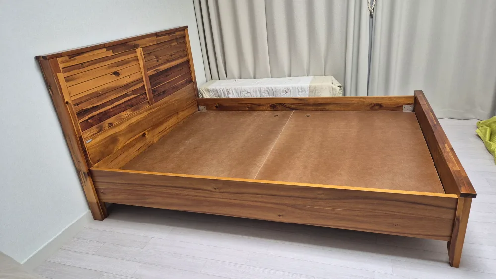 장인가구 원목 침대 프레임 퀸 사이즈  중고