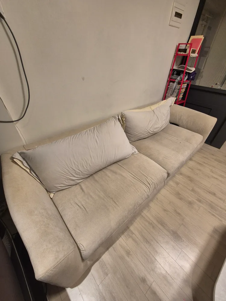 베이지색 중고 소파