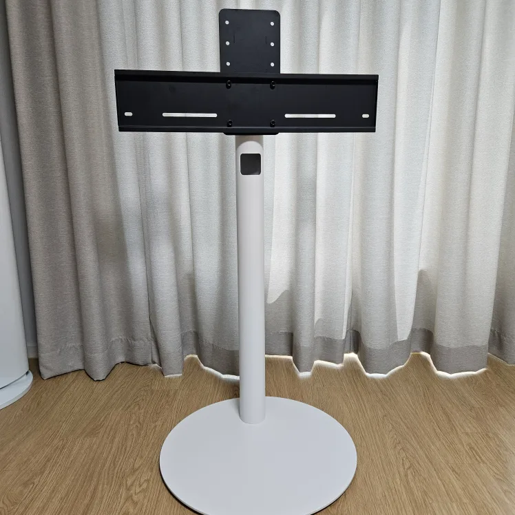 빌티니 플랫화이트  TV 스탠드(L) 팝니다!