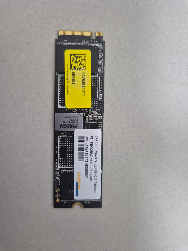 Phison NVMe 256GB SSD 중고입니다