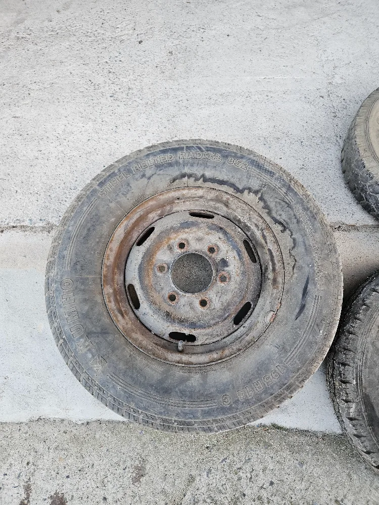 1톤 트럭타이어