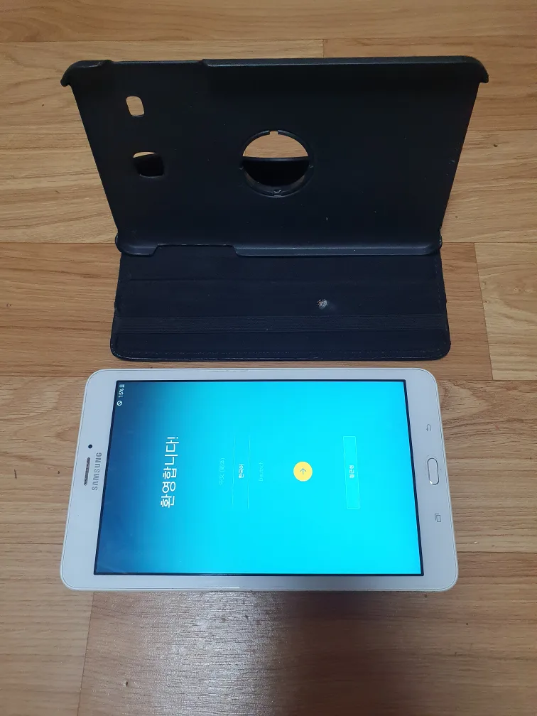 갤럭시탭E 8.0 화이트 SM-T375S A급 중고