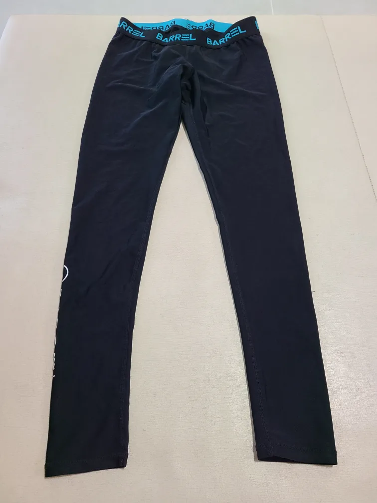 래쉬가드 및 수영 반바지