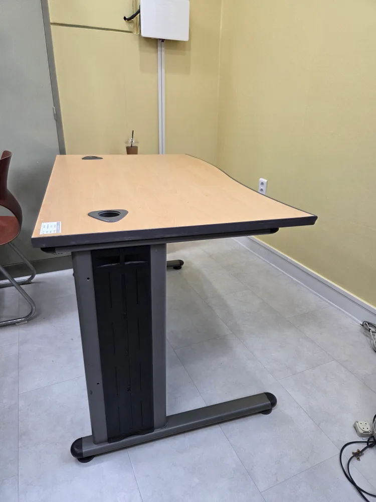 중고 책상 3개