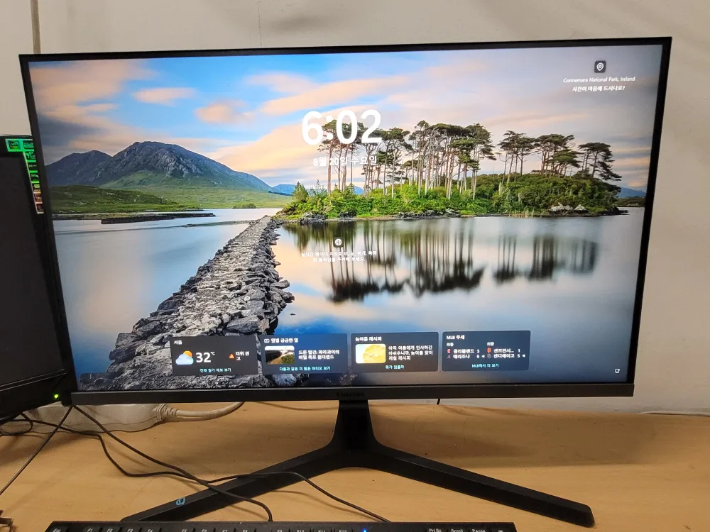 27인치 삼성전자 컴퓨터 모니터 / 액정 정상 / 중고 왼쪽 하단 외관 깨짐 있음 삼성전자 S27R350